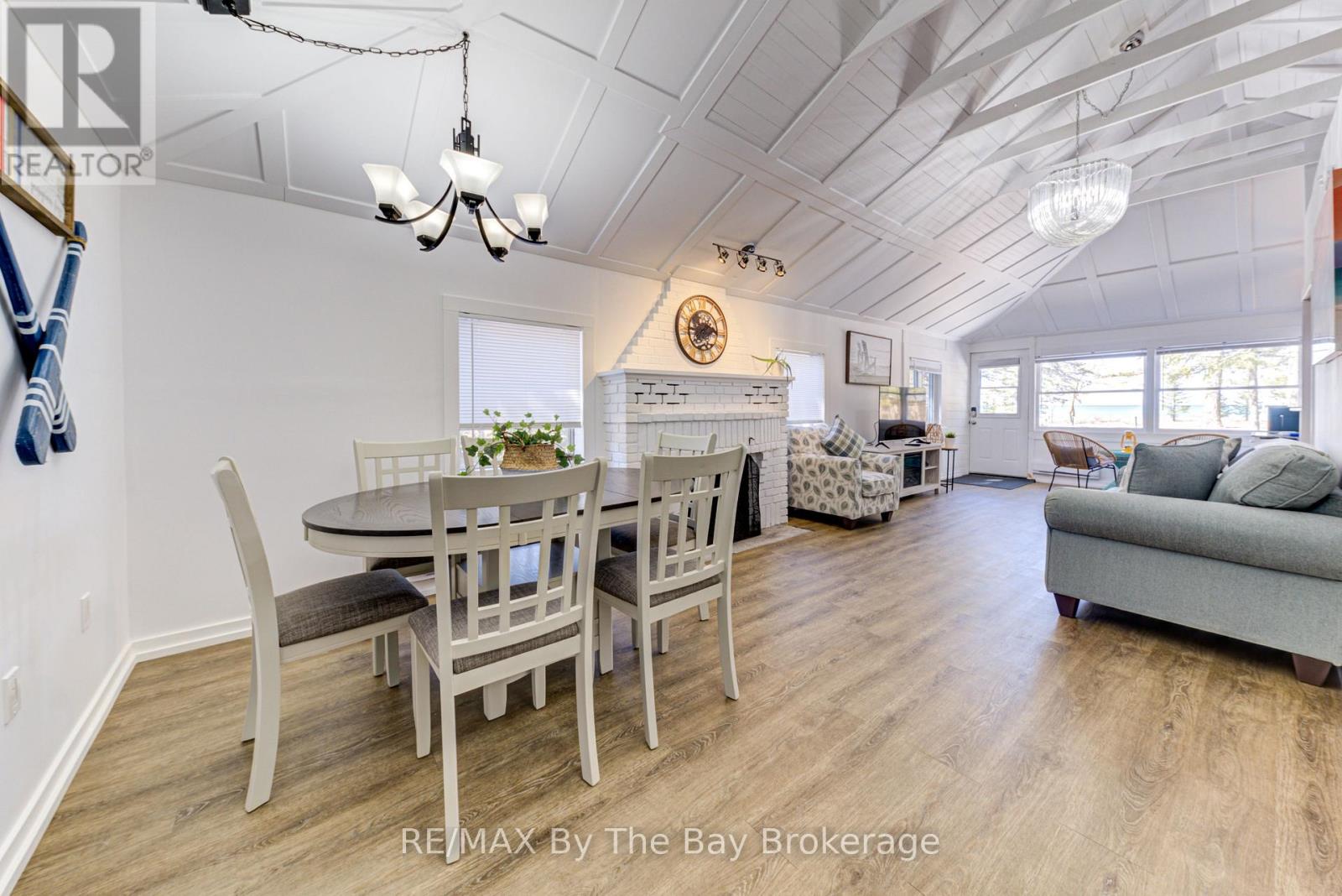 278 COASTLINE DRIVE, Wasaga Beach, Ontario, L9Z2M4 — Photo 11