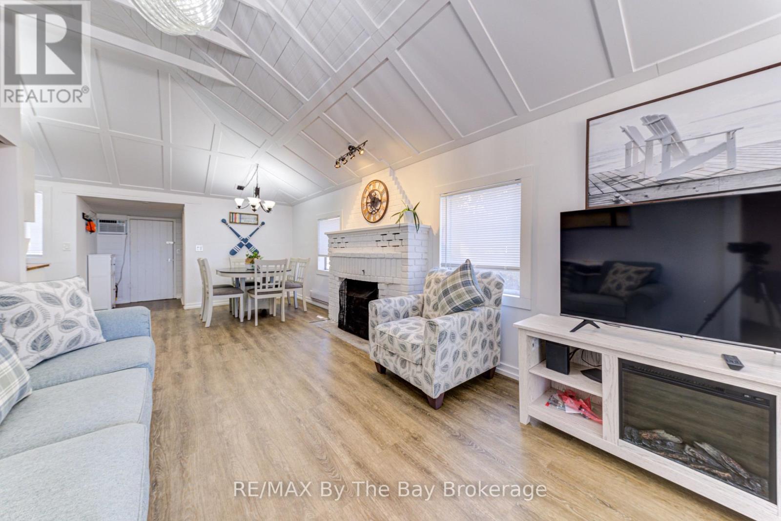 278 COASTLINE DRIVE, Wasaga Beach, Ontario, L9Z2M4 — Photo 8