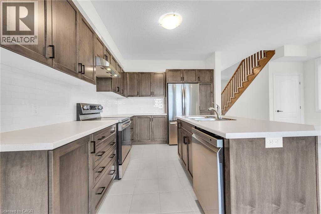 63 LLOYD DAVIES Way, Binbrook, Ontario, L0R1C0 — Photo 10