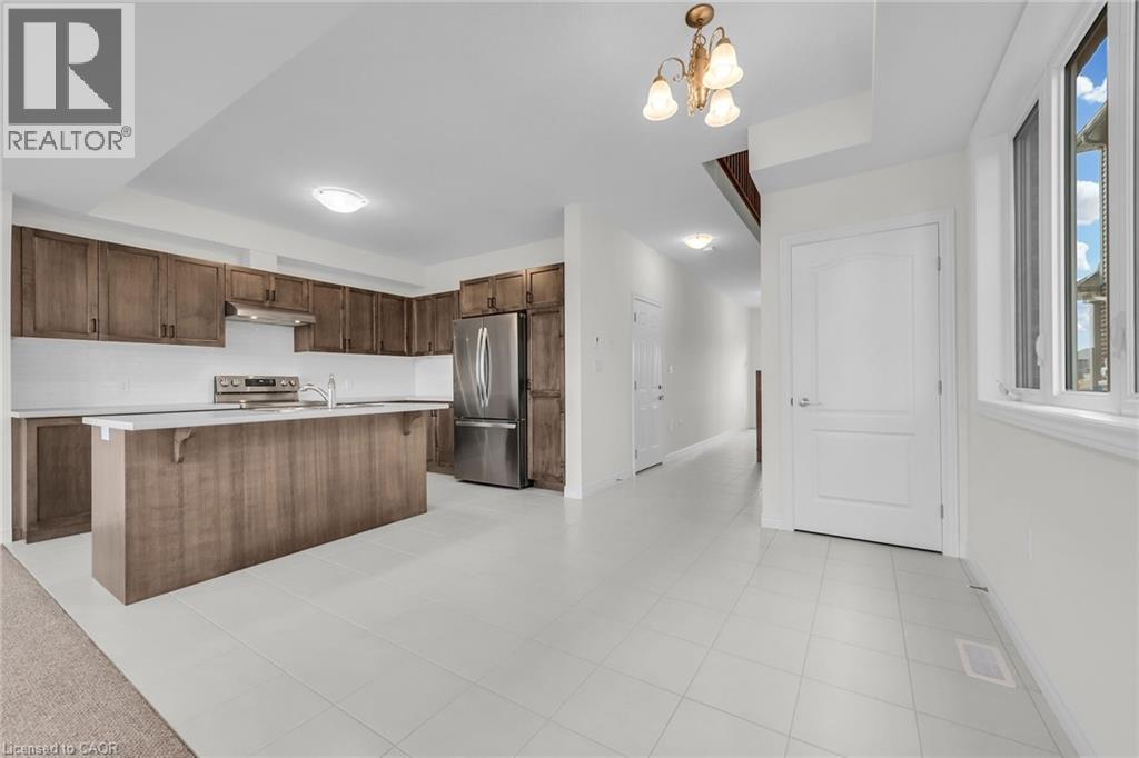 63 LLOYD DAVIES Way, Binbrook, Ontario, L0R1C0 — Photo 15