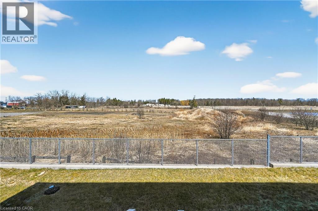 63 LLOYD DAVIES Way, Binbrook, Ontario, L0R1C0 — Photo 2