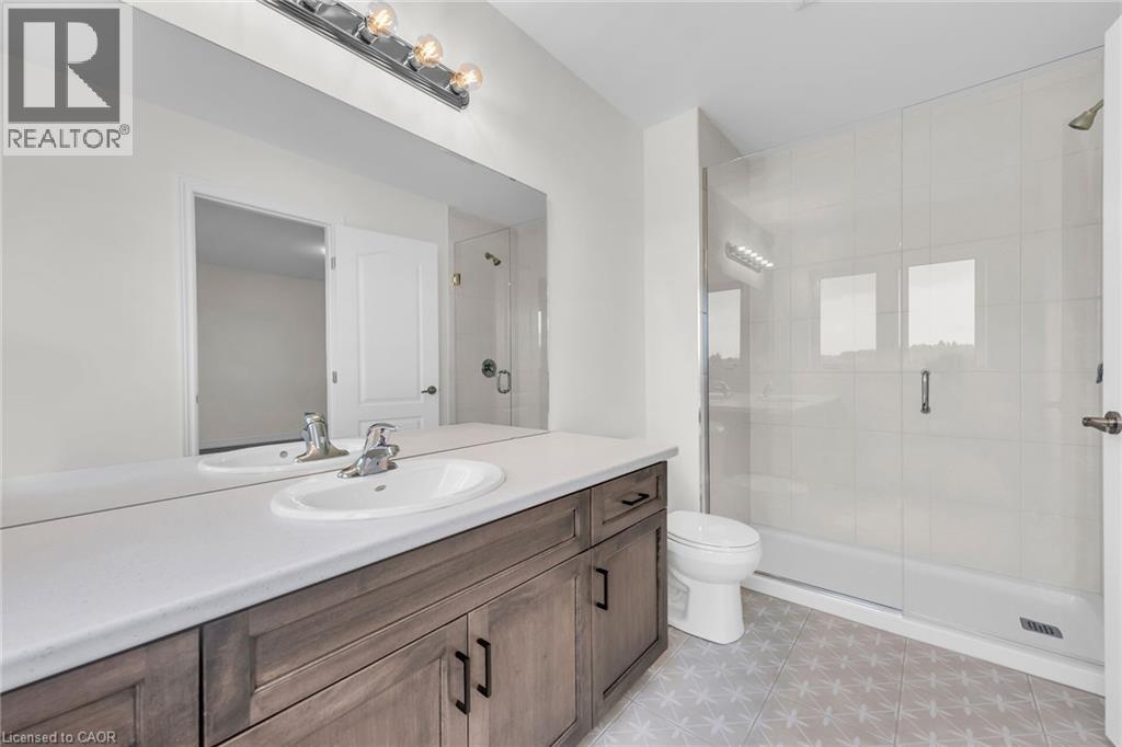 63 LLOYD DAVIES Way, Binbrook, Ontario, L0R1C0 — Photo 24