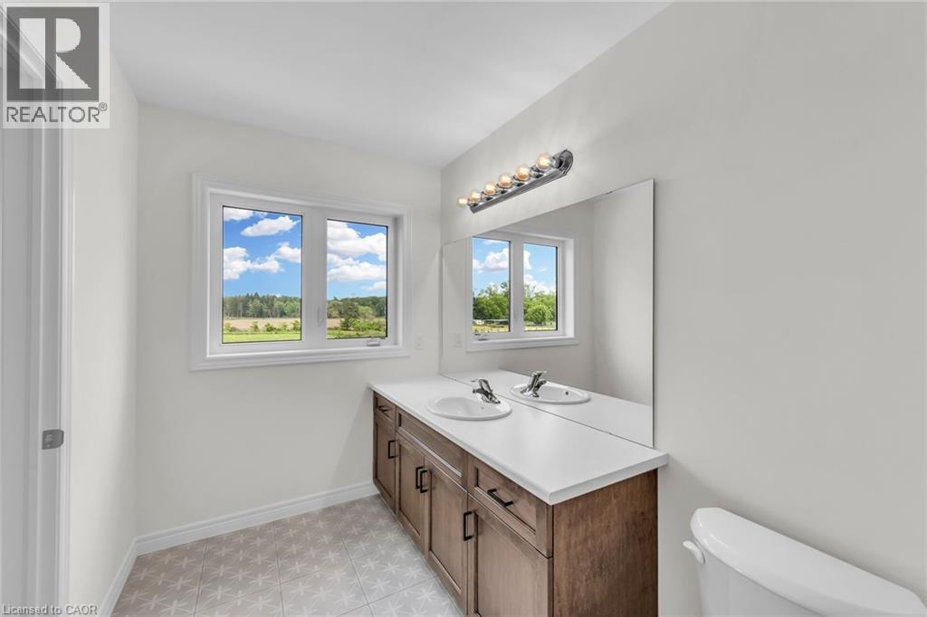 63 LLOYD DAVIES Way, Binbrook, Ontario, L0R1C0 — Photo 25