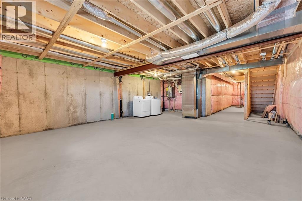 63 LLOYD DAVIES Way, Binbrook, Ontario, L0R1C0 — Photo 32