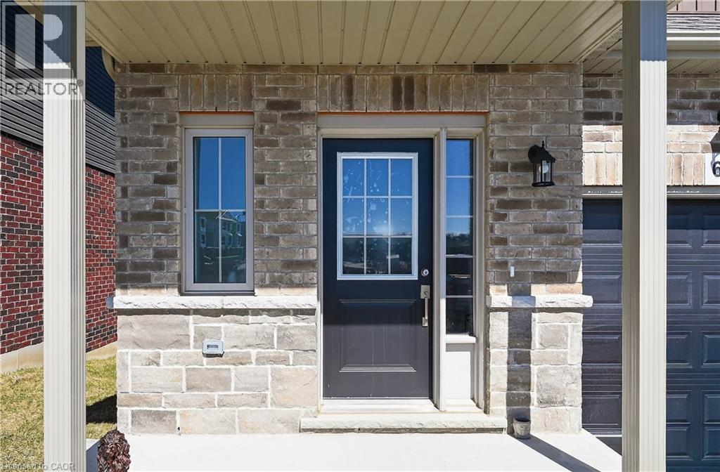 63 LLOYD DAVIES Way, Binbrook, Ontario, L0R1C0 — Photo 4