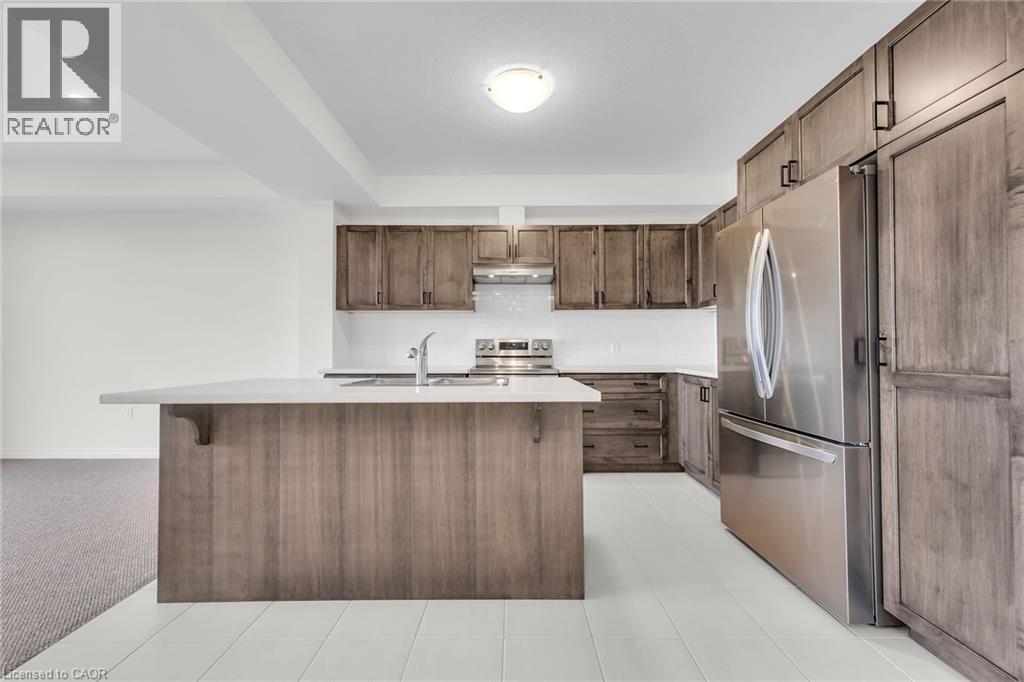 63 LLOYD DAVIES Way, Binbrook, Ontario, L0R1C0 — Photo 8