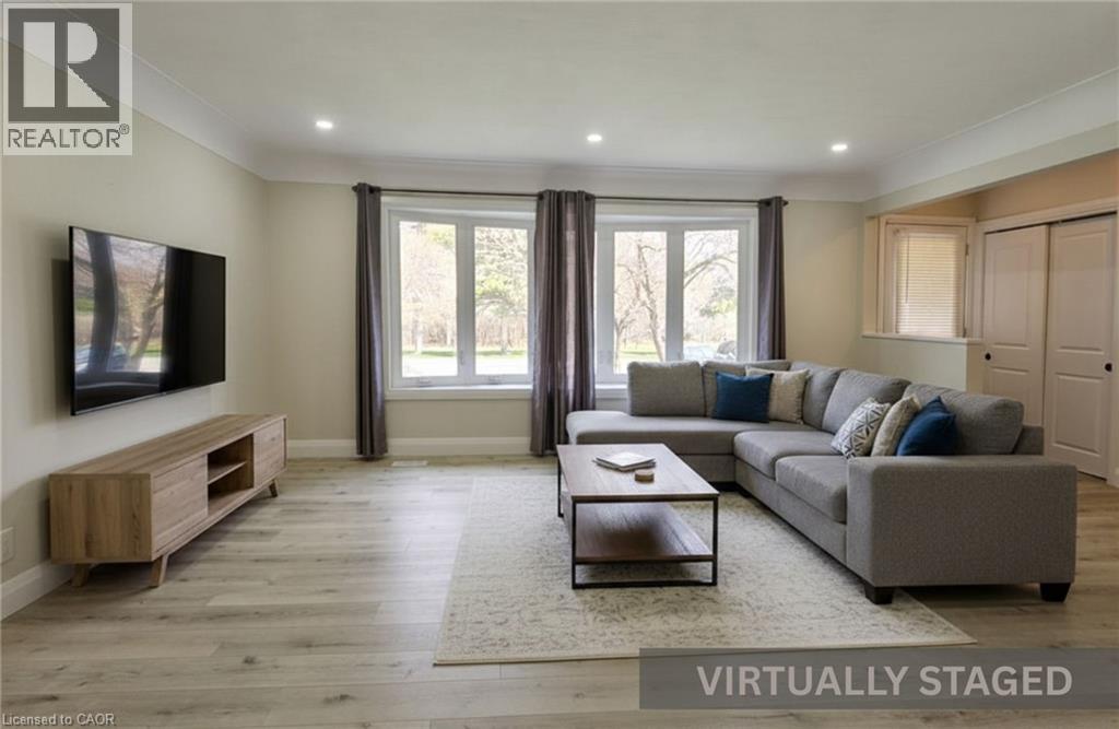 208 MONTGOMERY Road Unit# UPPER, Kitchener, Ontario, N2H3P7 — Photo 3