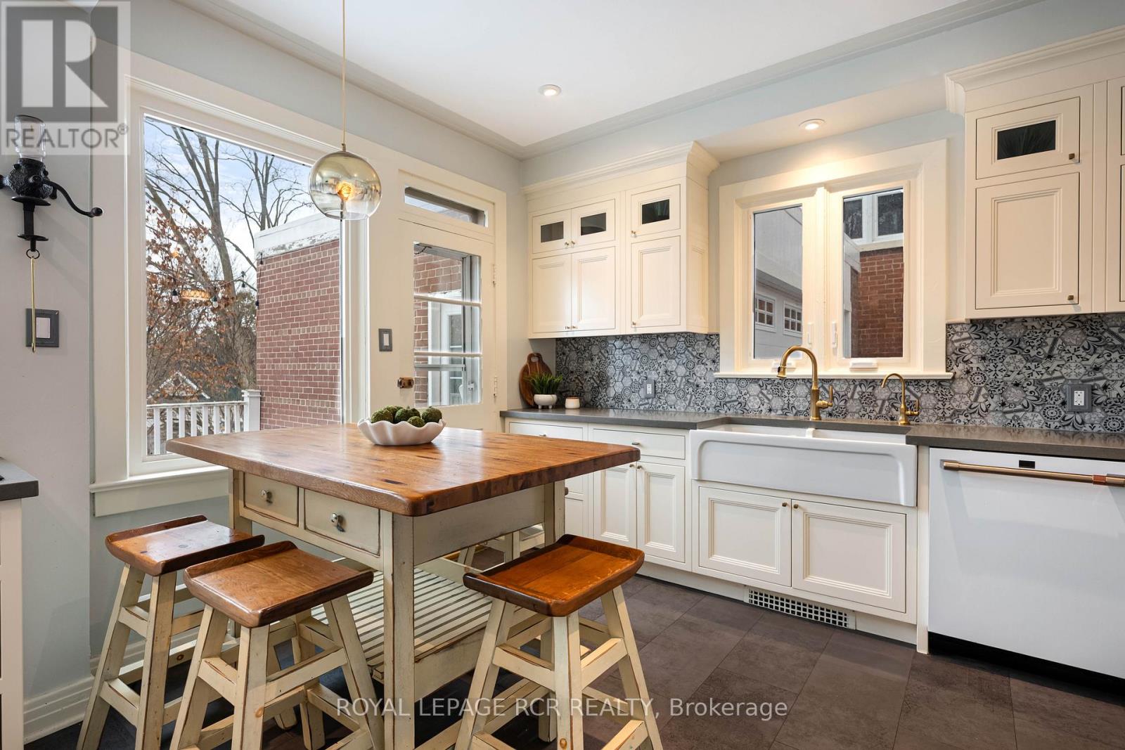 17 FIRST AVENUE, Orangeville, Ontario, L9W1H7 — Photo 5