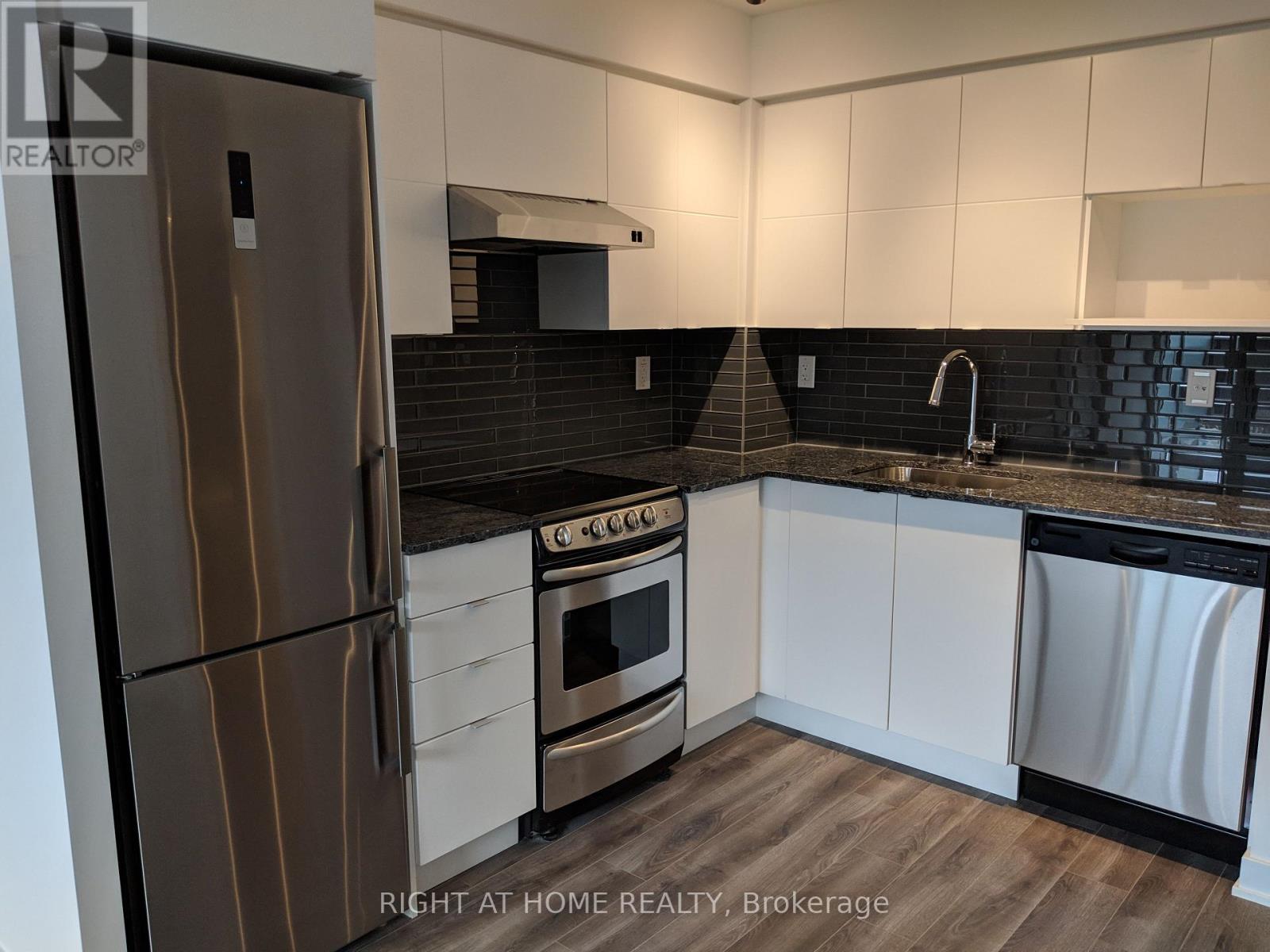 318 - 160 FLEMINGTON ROAD, Toronto (Yorkdale-Glen Park), Ontario, M6A0A9 — Photo 3