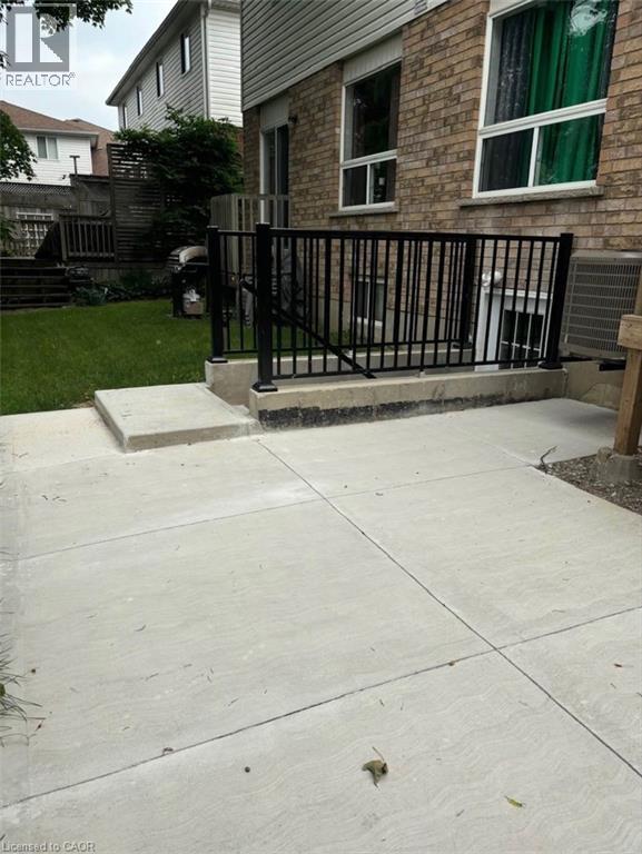 36-B RASPBERRY Lane, Guelph, Ontario, N1E7H5 — Photo 2
