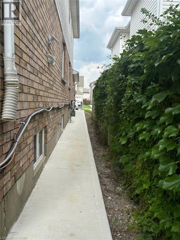 36-B RASPBERRY Lane, Guelph, Ontario, N1E7H5 — Photo 3