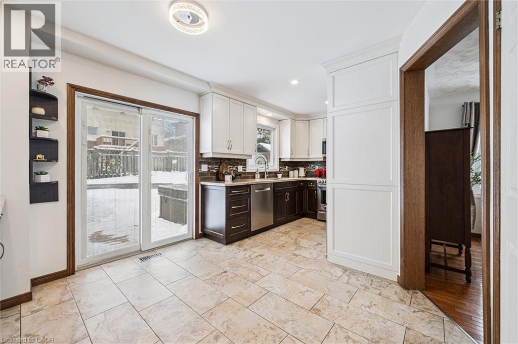 39 CELIA Crescent, Guelph, Ontario, N1G4R4 — Photo 13