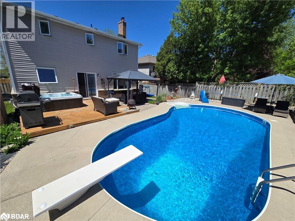 39 CELIA Crescent, Guelph, Ontario, N1G4R4 — Photo 2