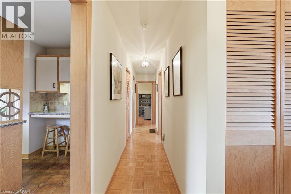 4 TILBURY Court, Hamilton, Ontario, L8T2M4 — Photo 19