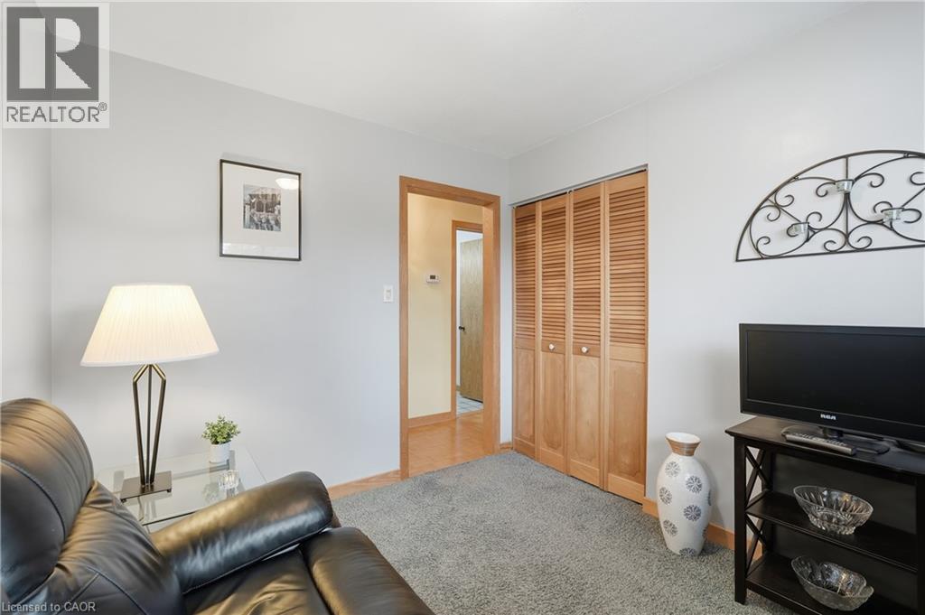 4 TILBURY Court, Hamilton, Ontario, L8T2M4 — Photo 25