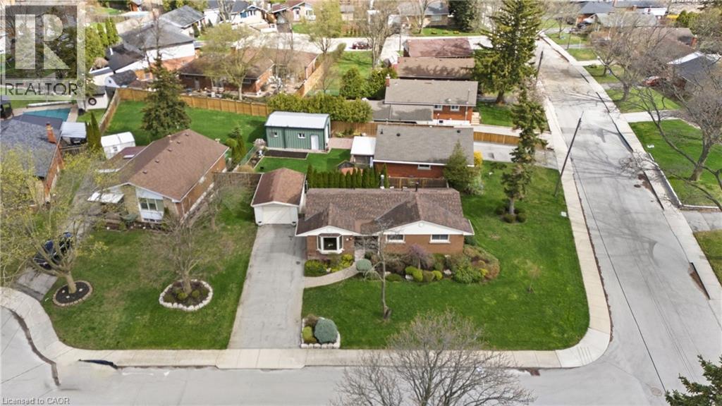 4 TILBURY Court, Hamilton, Ontario, L8T2M4 — Photo 43