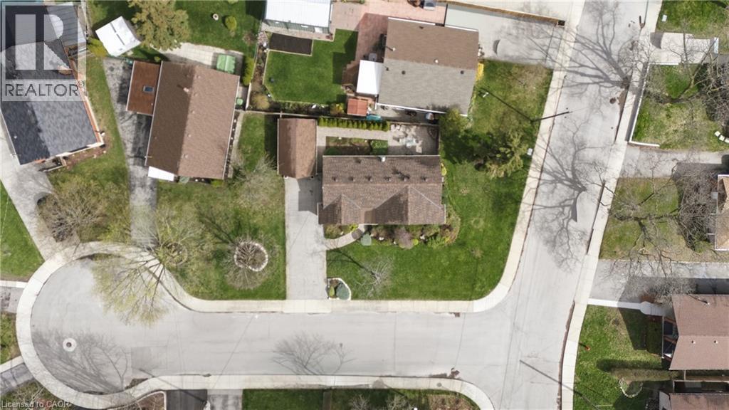 4 TILBURY Court, Hamilton, Ontario, L8T2M4 — Photo 44