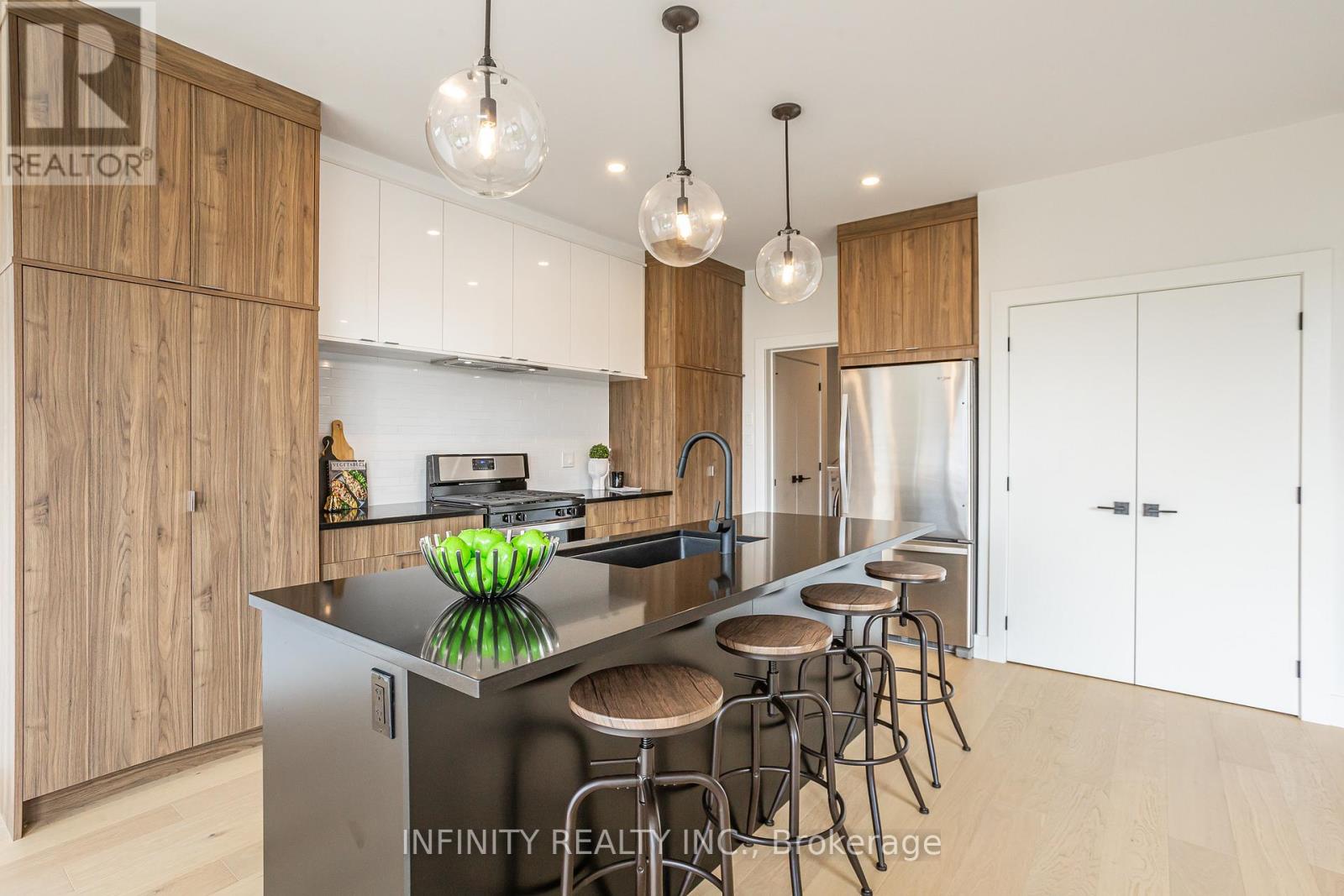 157 CRESTVIEW DRIVE, Middlesex Centre (Kilworth), Ontario, N0L1R0 — Photo 14