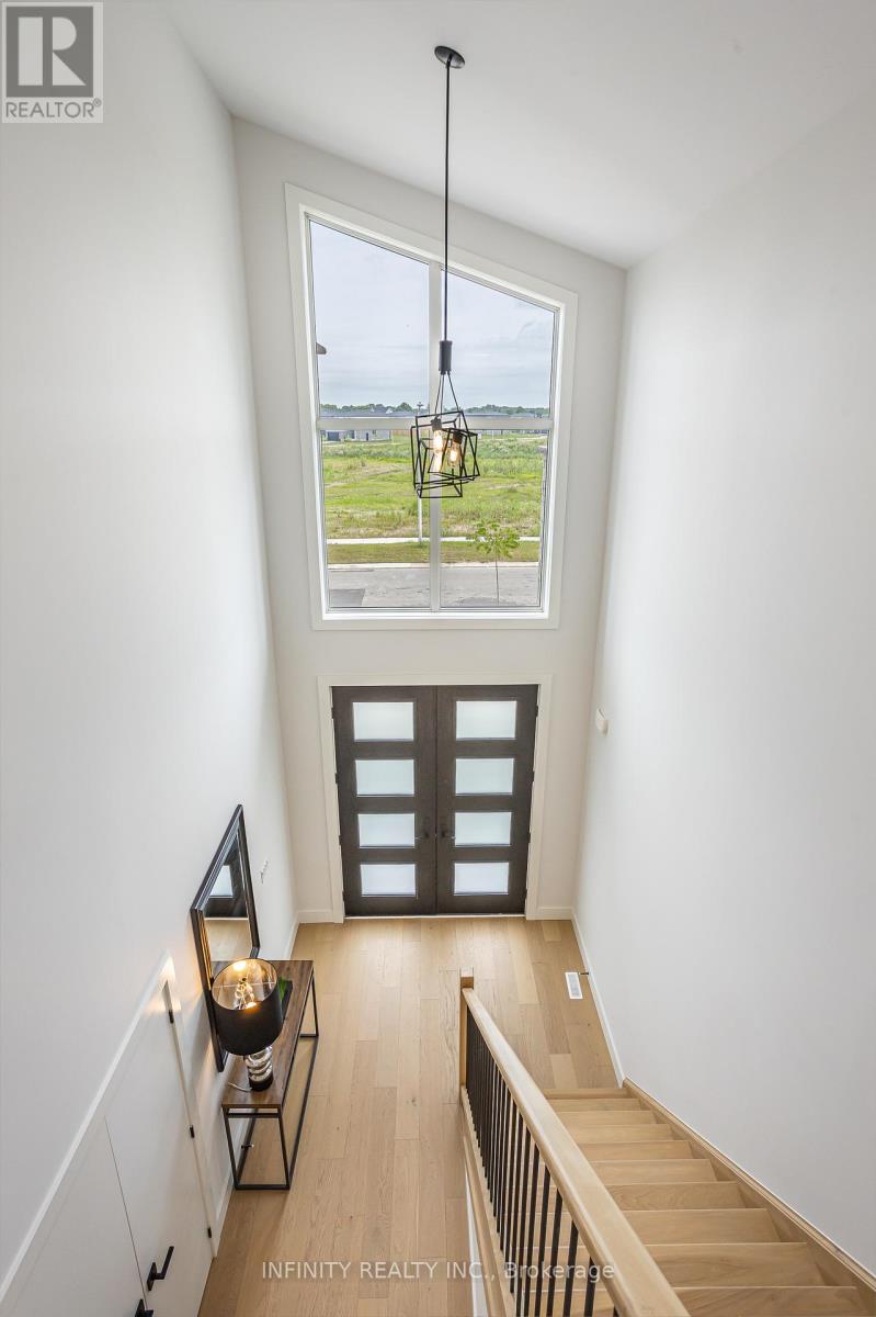 157 CRESTVIEW DRIVE, Middlesex Centre (Kilworth), Ontario, N0L1R0 — Photo 5