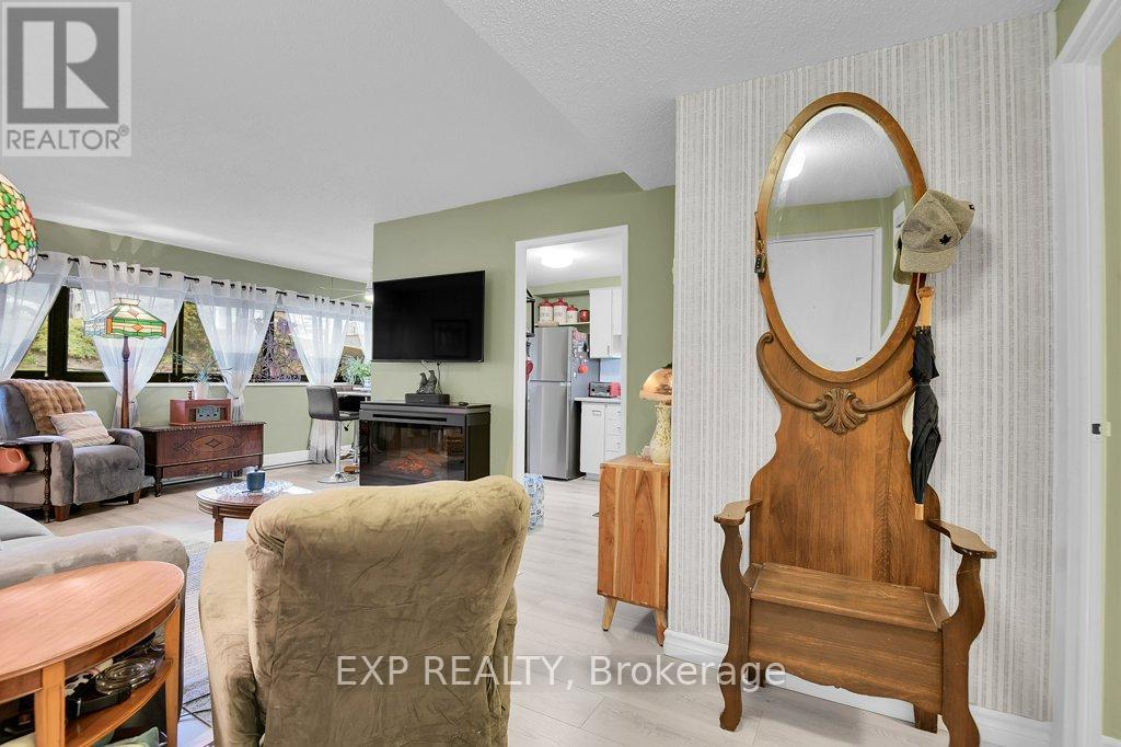 304 - 109 KING STREET E, Brockville, Ontario, K6V1B8 — Photo 11