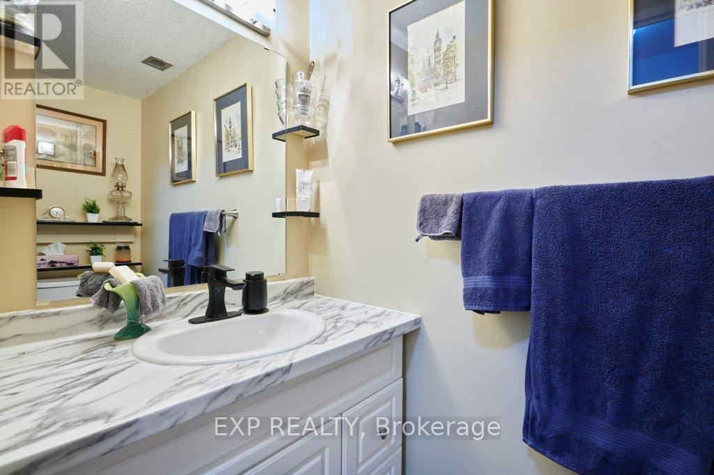 304 - 109 KING STREET E, Brockville, Ontario, K6V1B8 — Photo 24