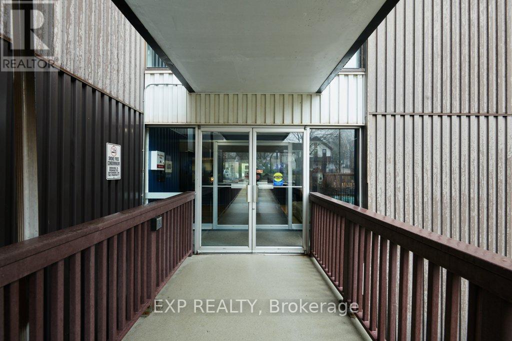 304 - 109 KING STREET E, Brockville, Ontario, K6V1B8 — Photo 4