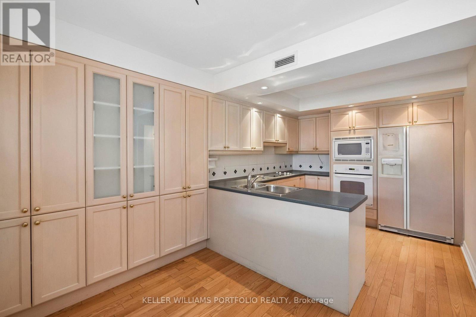 702 - 2727 YONGE STREET, Toronto (Lawrence Park South), Ontario, M4N3R6 — Photo 13