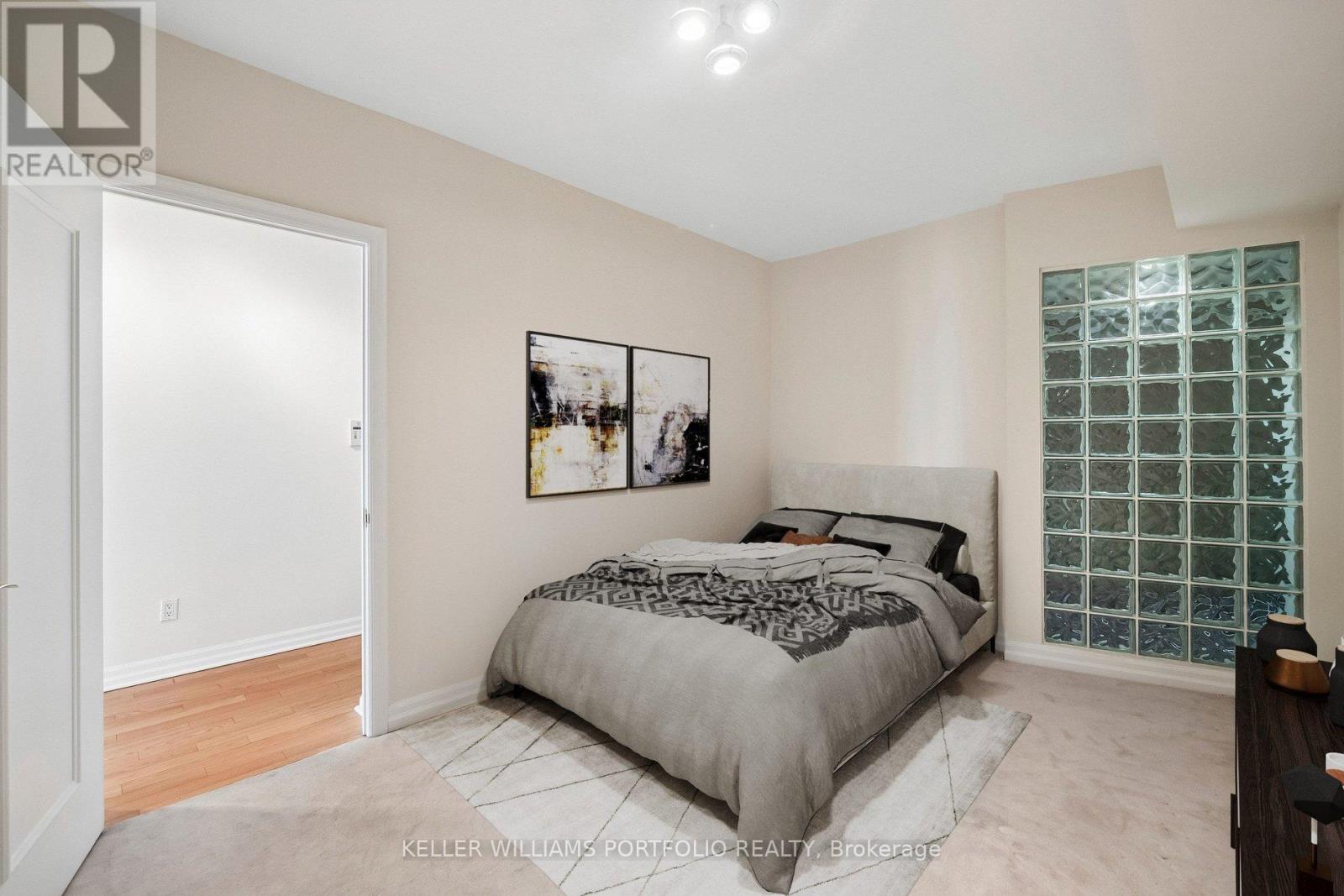 702 - 2727 YONGE STREET, Toronto (Lawrence Park South), Ontario, M4N3R6 — Photo 8