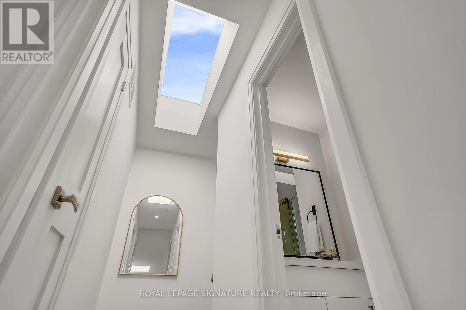 70 CLOVELLY AVENUE, Toronto (Oakwood Village), Ontario, M6C1Y3 — Photo 17