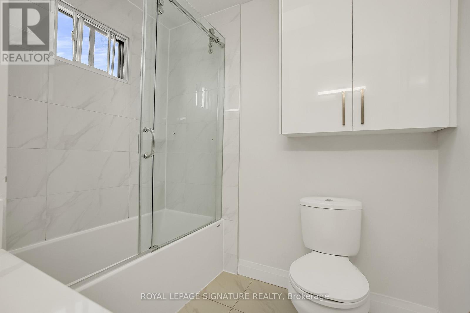 70 CLOVELLY AVENUE, Toronto (Oakwood Village), Ontario, M6C1Y3 — Photo 23