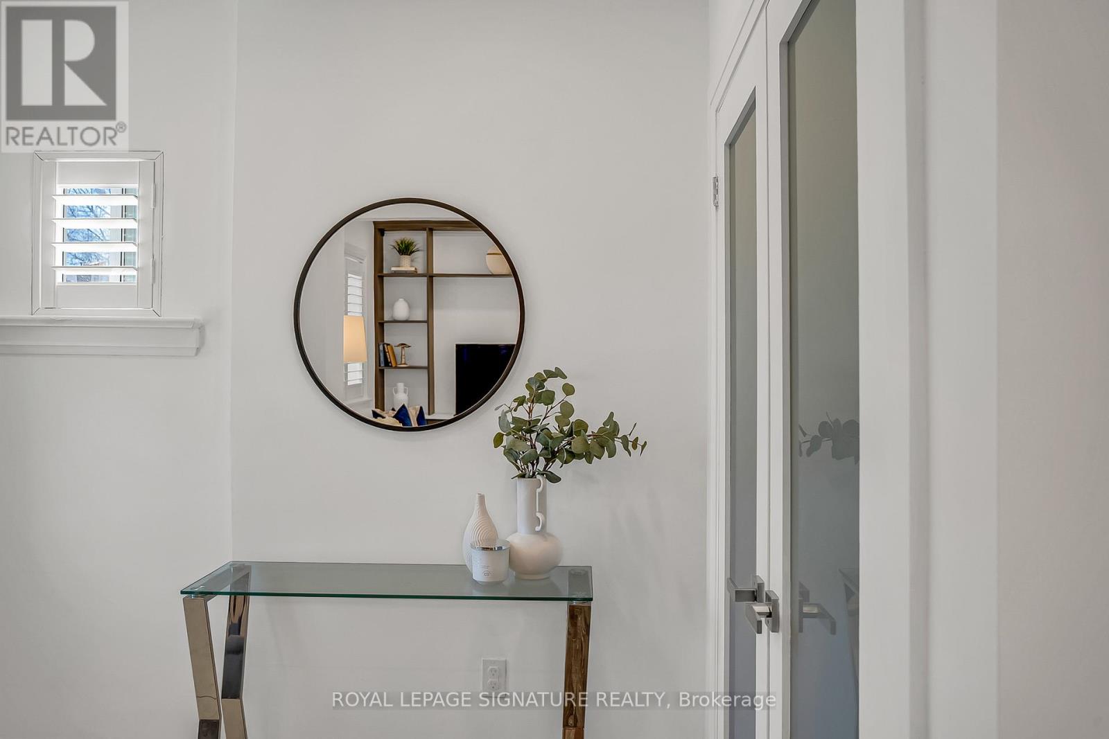 70 CLOVELLY AVENUE, Toronto (Oakwood Village), Ontario, M6C1Y3 — Photo 3