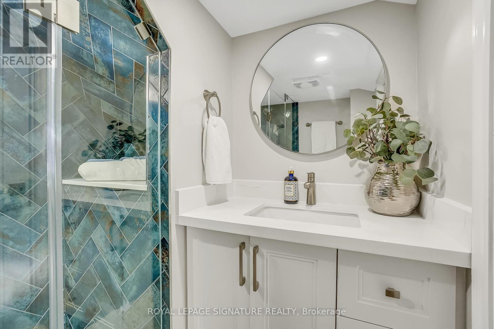 70 CLOVELLY AVENUE, Toronto (Oakwood Village), Ontario, M6C1Y3 — Photo 31