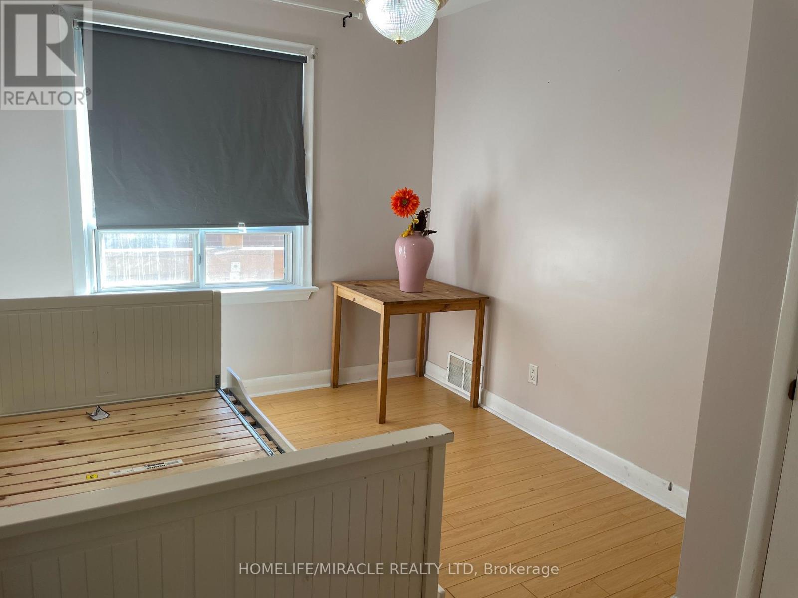 MAIN FLOOR - 45 MARTORINO DRIVE, Toronto (Kennedy Park), Ontario, M1K2J3 — Photo 10