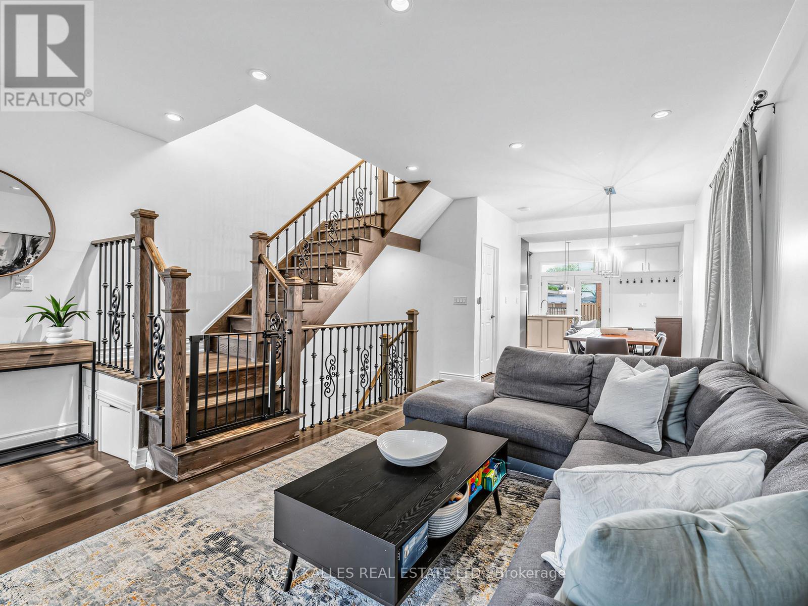 358 MORTIMER AVENUE, Toronto (Danforth Village-East York), Ontario, M4J2E2 — Photo 6