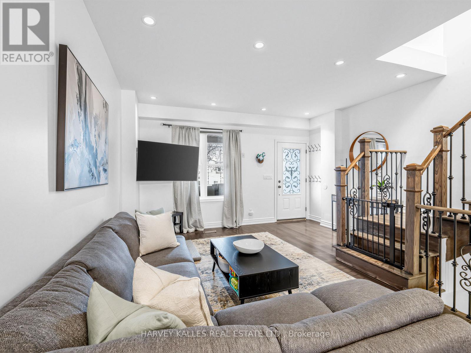 358 MORTIMER AVENUE, Toronto (Danforth Village-East York), Ontario, M4J2E2 — Photo 8