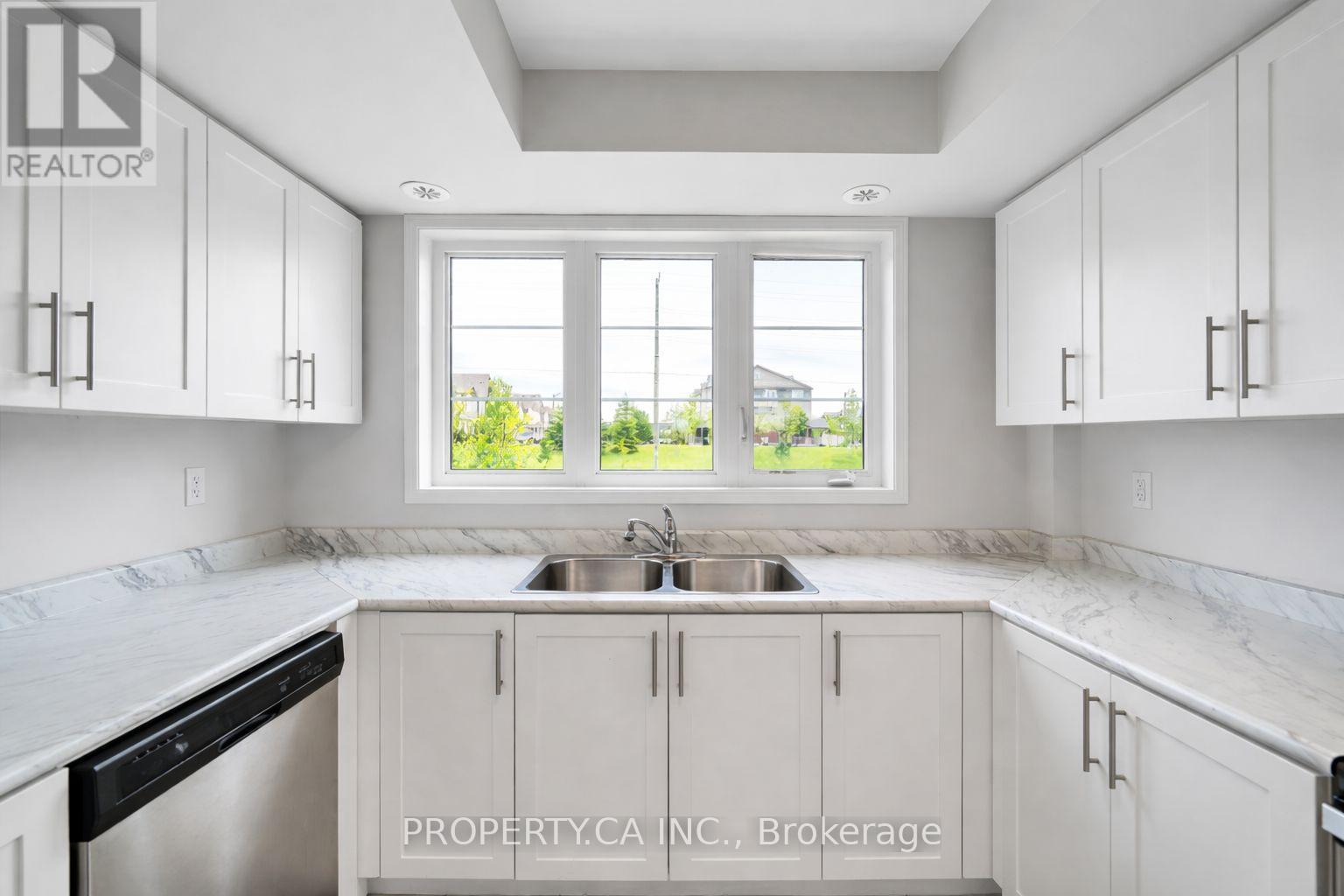 2564 ROSEDROP PATH, Oshawa (Windfields), Ontario, L1L0L1 — Photo 6