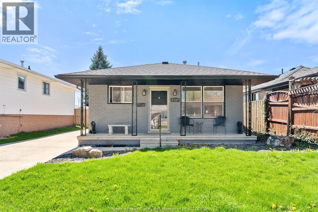 2707 ALEXIS ROAD, Windsor, Ontario, N8W4A1 — Photo 3