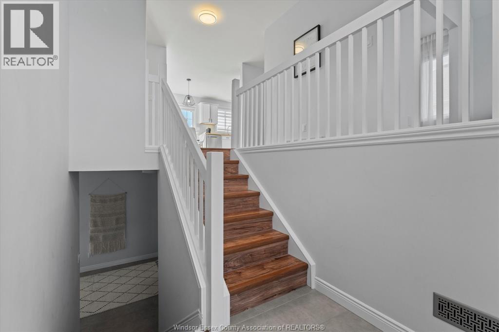 430 WOODRIDGE DRIVE, Tecumseh, Ontario, N8N4V5 — Photo 5