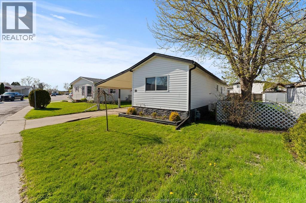 10 HAWTHORNE, McGregor, Ontario, N0R1J0 — Photo 3