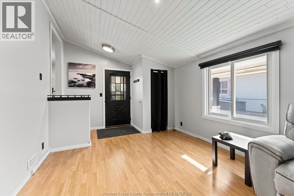 10 HAWTHORNE, McGregor, Ontario, N0R1J0 — Photo 7