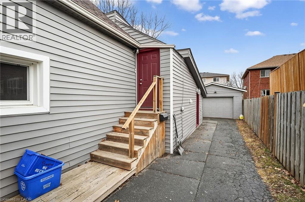 93 WALNUT Street, Brantford, Ontario, N3T1H3 — Photo 13