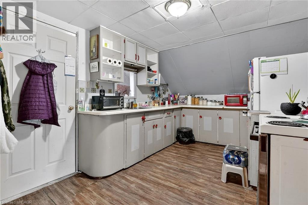 93 WALNUT Street, Brantford, Ontario, N3T1H3 — Photo 14