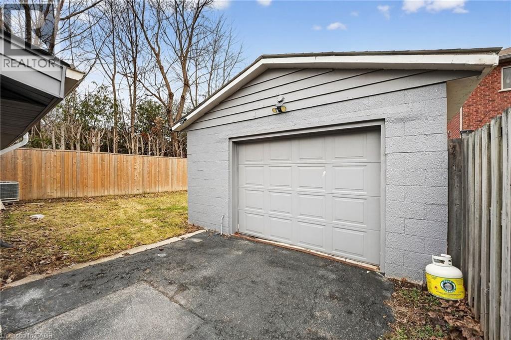 93 WALNUT Street, Brantford, Ontario, N3T1H3 — Photo 19