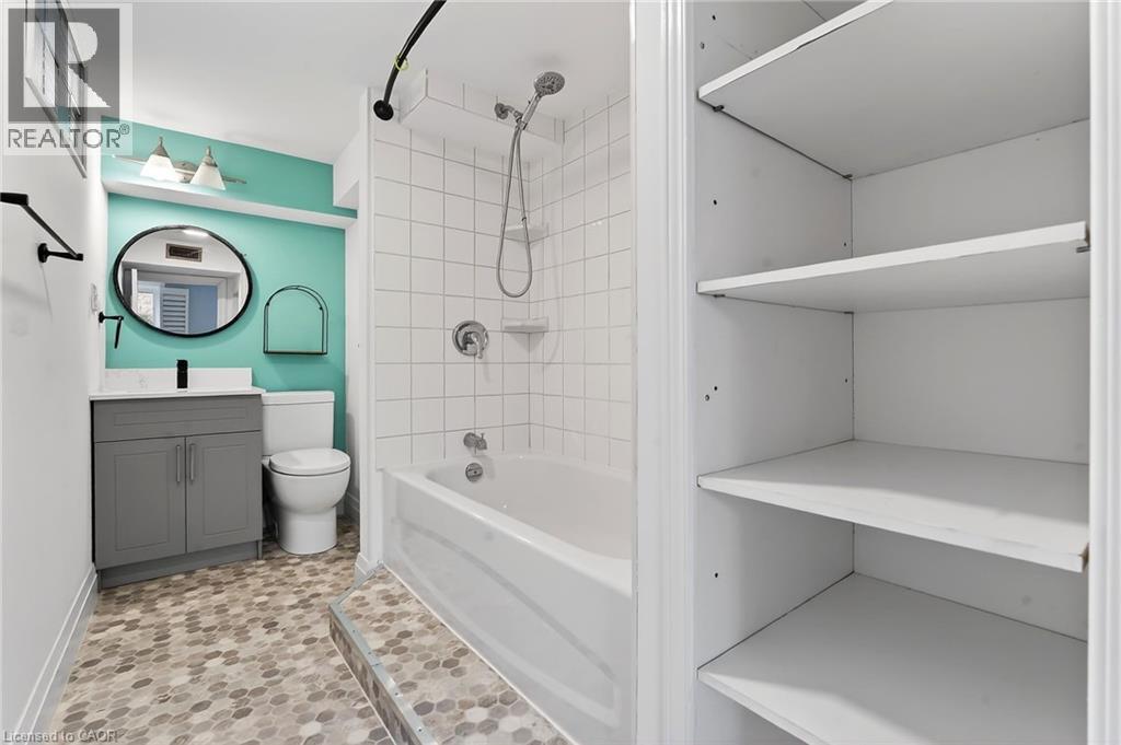 93 WALNUT Street, Brantford, Ontario, N3T1H3 — Photo 5