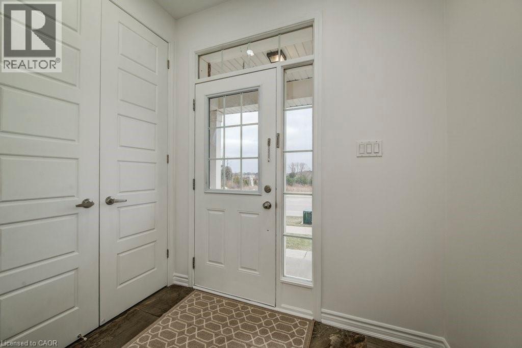 11 COMPASS Trail, Cambridge, Ontario, N3E0B7 — Photo 3