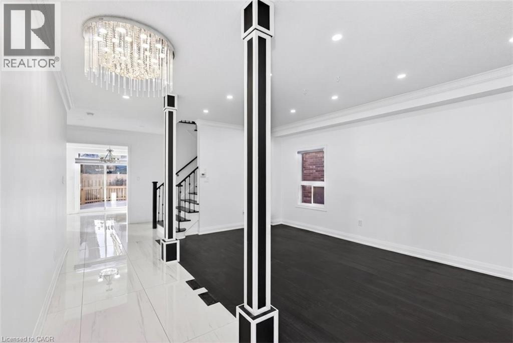 1017 WOODWARD Avenue, Milton, Ontario, L9T5Y2 — Photo 3