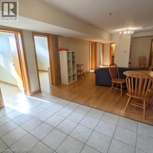 12 E BRIDGEPORT Road E Unit# 4, Waterloo, Ontario, N2J2J3 — Photo 4