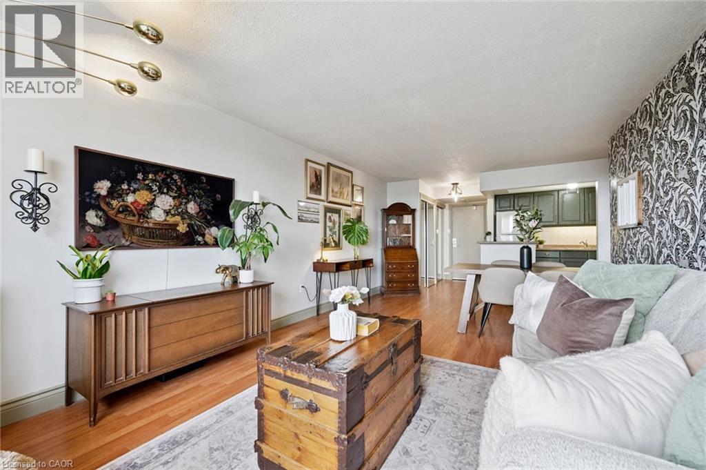 64 BENTON Street Unit# 1406, Kitchener, Ontario, N2G4L9 — Photo 12