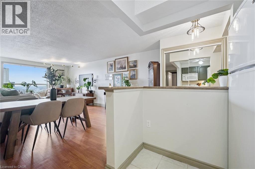 64 BENTON Street Unit# 1406, Kitchener, Ontario, N2G4L9 — Photo 16