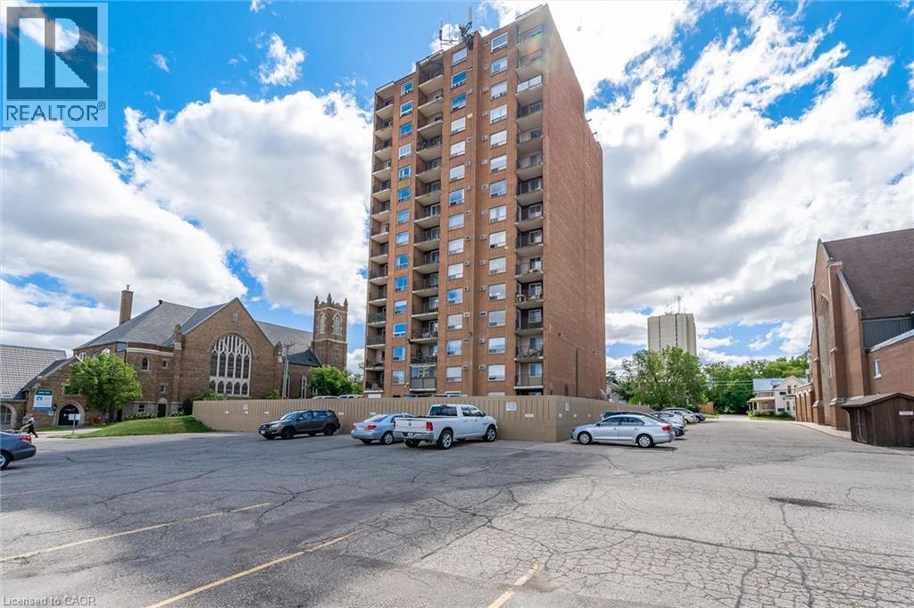64 BENTON Street Unit# 1406, Kitchener, Ontario, N2G4L9 — Photo 3
